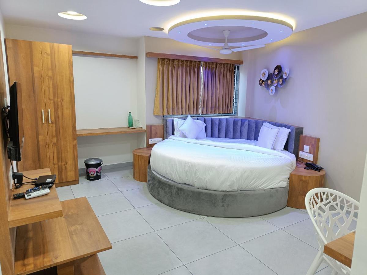 Hotel Lotus Ānand Kültér fotó